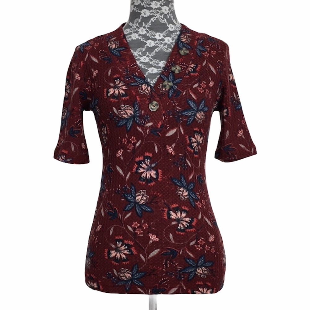 William Rast Burgundy Floral Waffle Knit Top - Picture 1 of 10